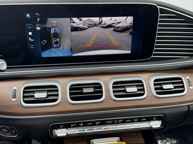new 2025 Mercedes-Benz GLE 580 car, priced at $96,815