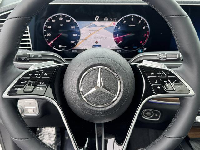 new 2025 Mercedes-Benz GLE 580 car, priced at $96,815