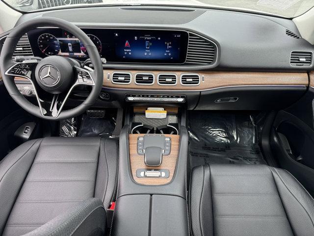 new 2025 Mercedes-Benz GLE 580 car, priced at $96,815