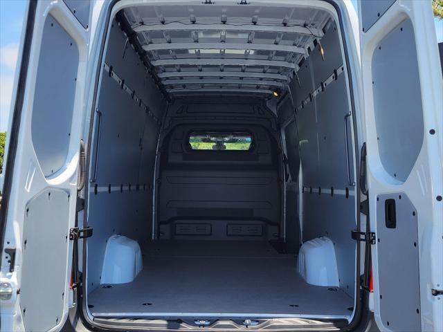 new 2024 Mercedes-Benz Sprinter 2500 car, priced at $81,117