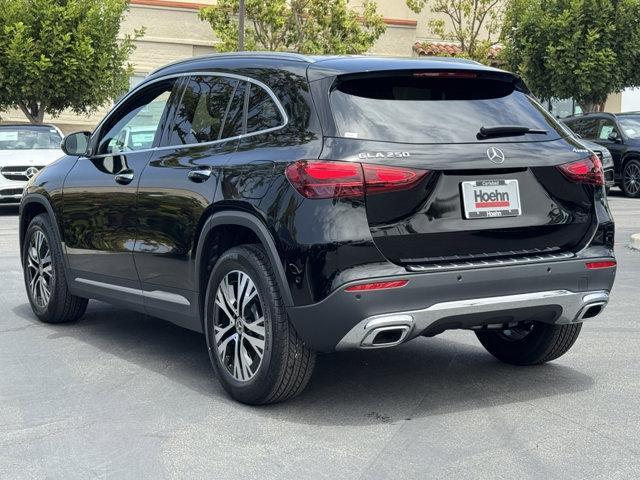 new 2025 Mercedes-Benz GLA 250 car, priced at $47,295