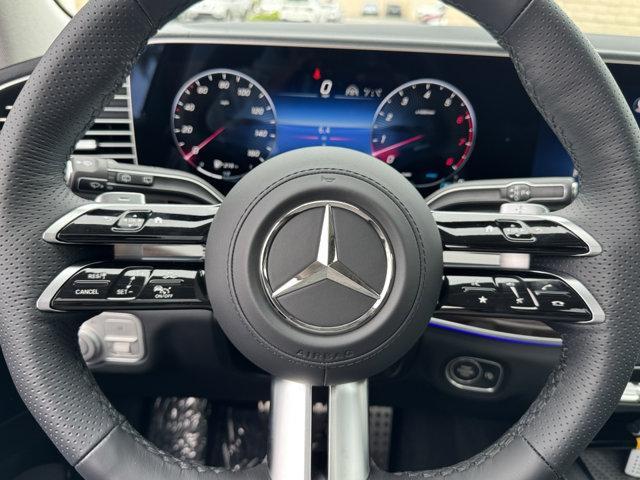 new 2025 Mercedes-Benz GLS 450 car, priced at $100,655