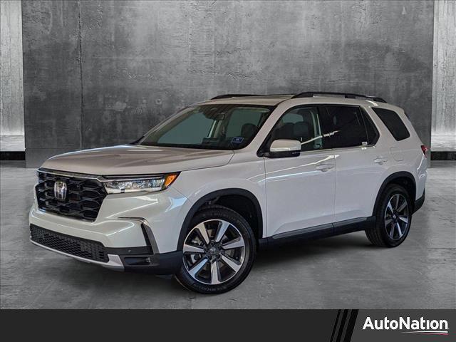 new 2025 Honda Pilot car, priced at $49,405