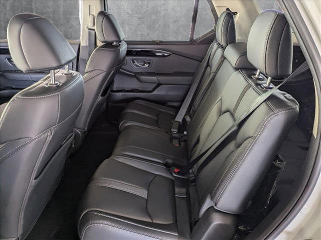 new 2025 Honda Pilot car, priced at $49,405