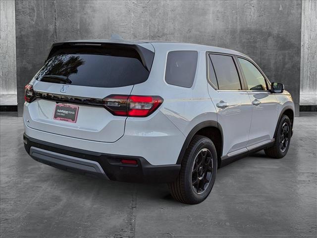 new 2025 Honda Pilot car, priced at $49,350