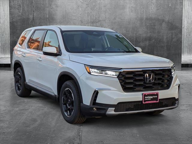 new 2025 Honda Pilot car, priced at $49,350