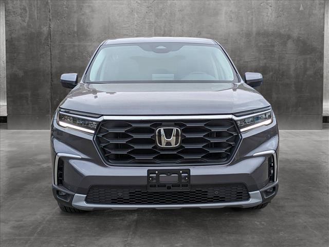 new 2025 Honda Pilot car, priced at $45,625