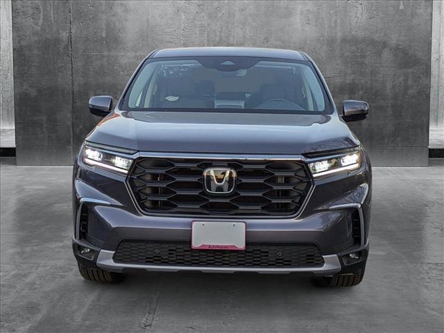 new 2025 Honda Pilot car, priced at $49,195