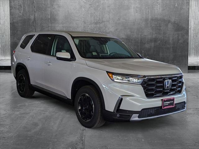 new 2025 Honda Pilot car, priced at $49,405