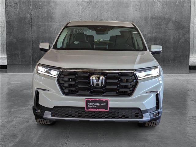 new 2025 Honda Pilot car, priced at $49,350