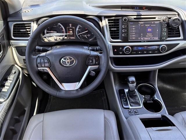 used 2015 Toyota Highlander car, priced at $19,984