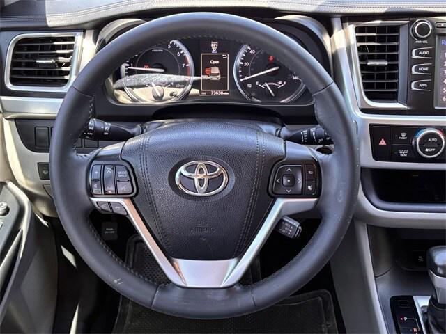 used 2015 Toyota Highlander car, priced at $19,984