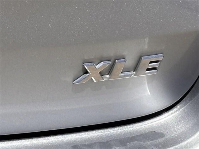 used 2015 Toyota Highlander car, priced at $19,984