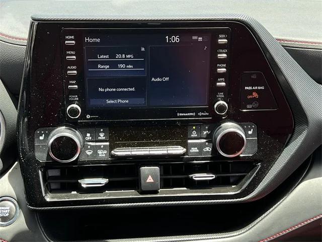 used 2022 Toyota Highlander car, priced at $37,894