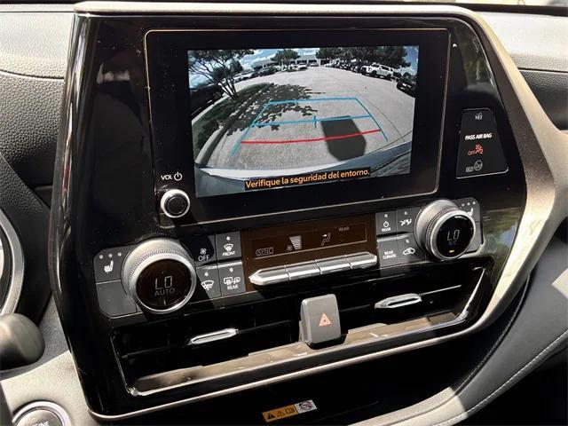 used 2024 Toyota Highlander car, priced at $41,322