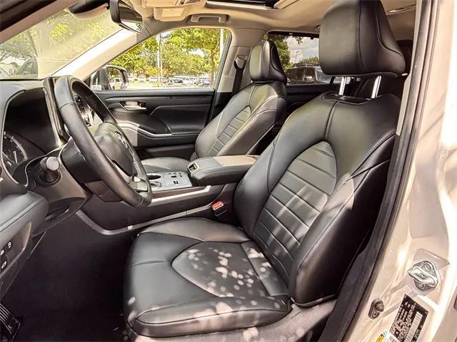 used 2024 Toyota Highlander car, priced at $41,322