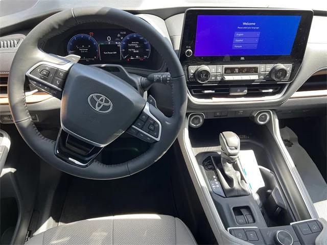 new 2025 Toyota Grand Highlander car, priced at $58,404