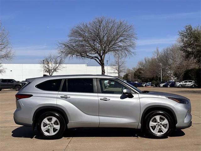 used 2023 Toyota Highlander car, priced at $34,885