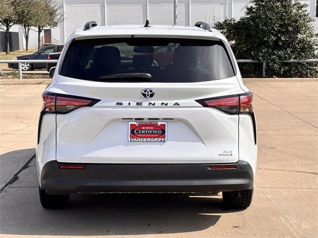 used 2022 Toyota Sienna car, priced at $40,552