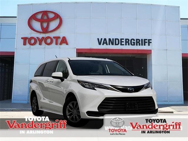 used 2023 Toyota Sienna car, priced at $43,626