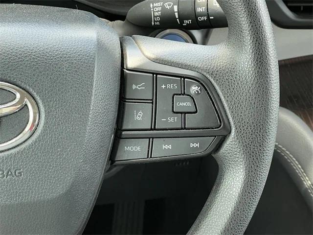 used 2024 Toyota Sienna car, priced at $37,980