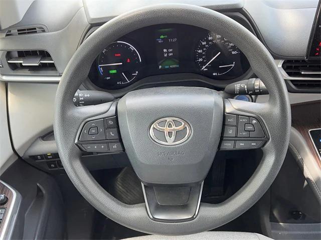 used 2024 Toyota Sienna car, priced at $37,980