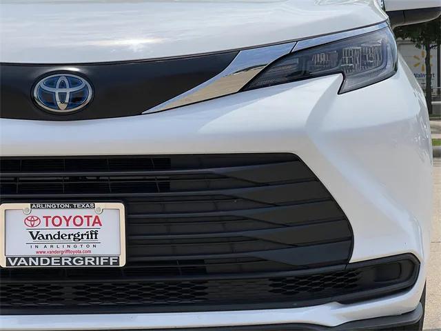 used 2024 Toyota Sienna car, priced at $37,980