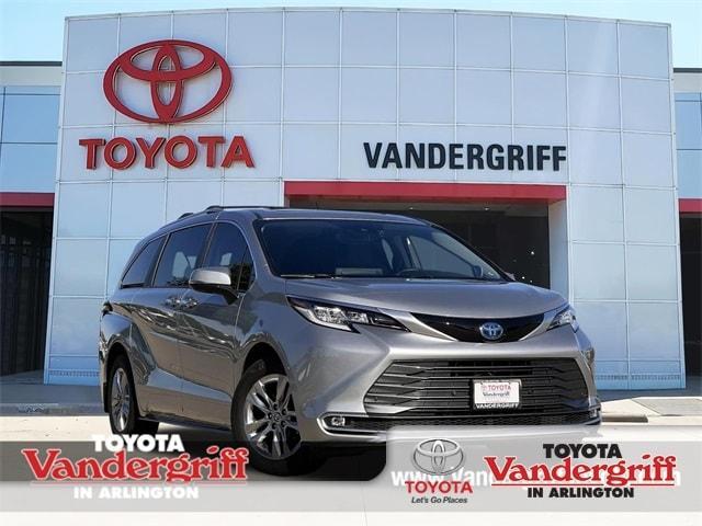 used 2022 Toyota Sienna car, priced at $47,880