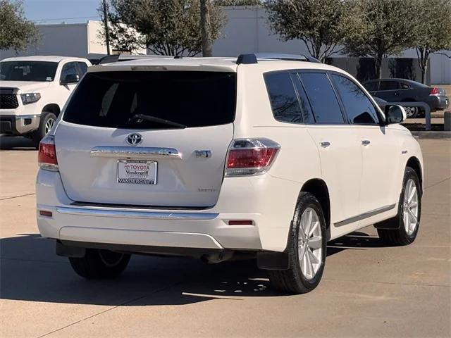 used 2013 Toyota Highlander Hybrid car, priced at $17,441