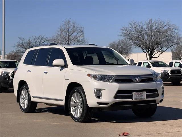 used 2013 Toyota Highlander Hybrid car, priced at $17,441