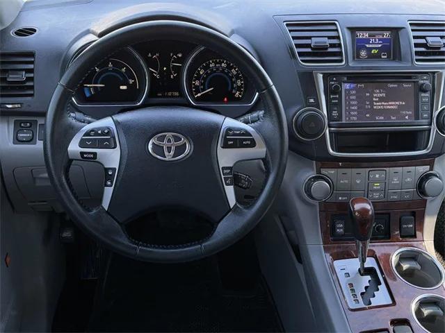 used 2013 Toyota Highlander Hybrid car, priced at $17,441