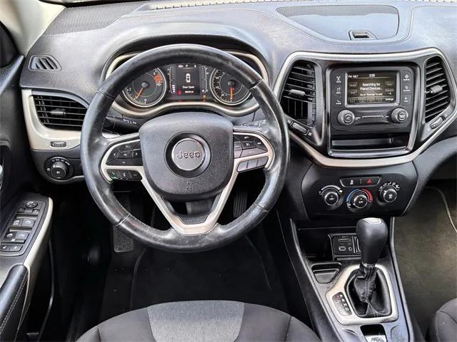 used 2018 Jeep Cherokee car, priced at $13,884