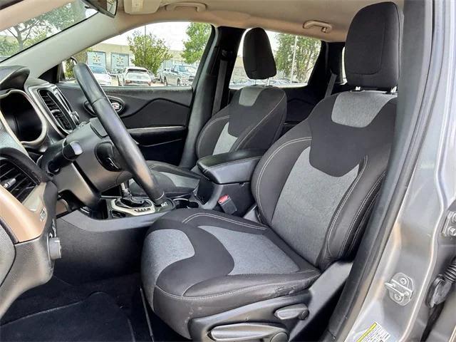 used 2018 Jeep Cherokee car, priced at $13,884