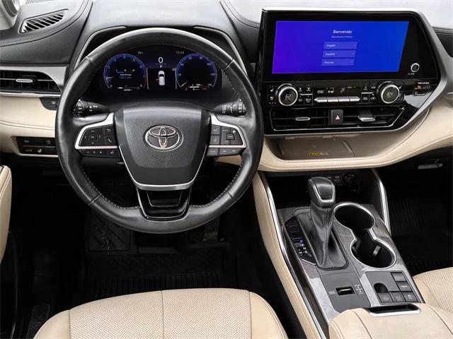 used 2023 Toyota Highlander car, priced at $37,664