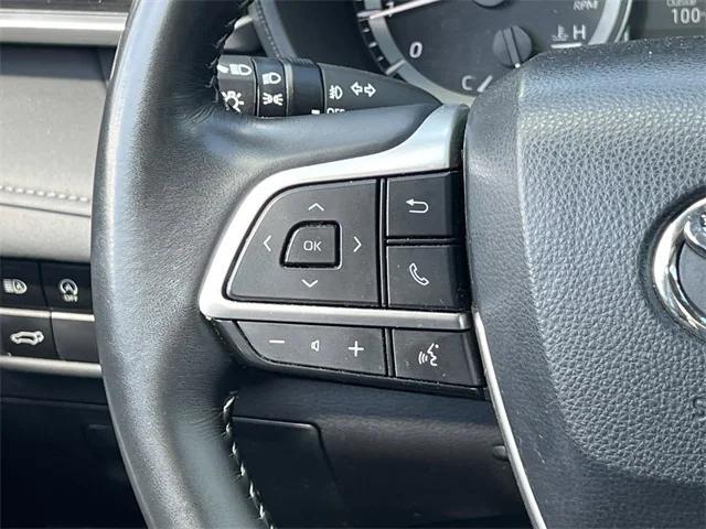 used 2024 Toyota Highlander car, priced at $31,984