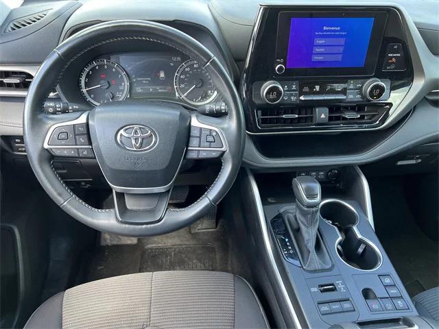 used 2024 Toyota Highlander car, priced at $31,984
