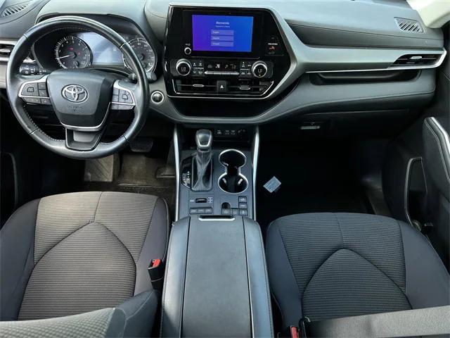 used 2024 Toyota Highlander car, priced at $31,984