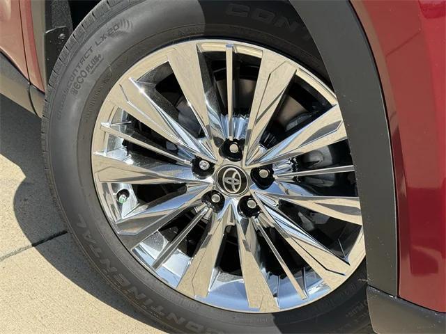 new 2025 Toyota Grand Highlander car, priced at $58,879