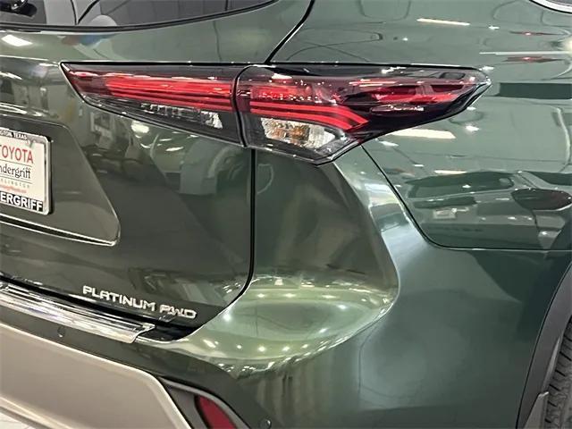 new 2025 Toyota Highlander car, priced at $57,088