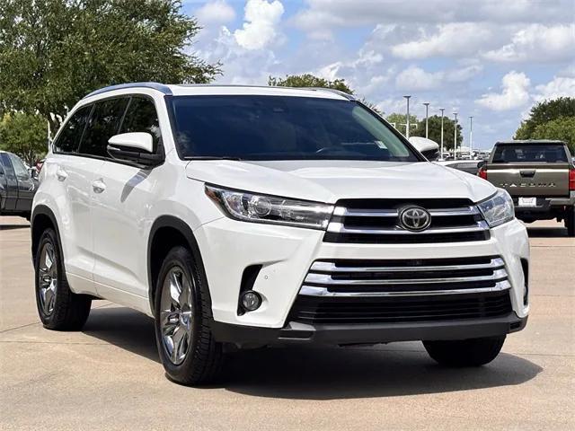 used 2017 Toyota Highlander car, priced at $22,984