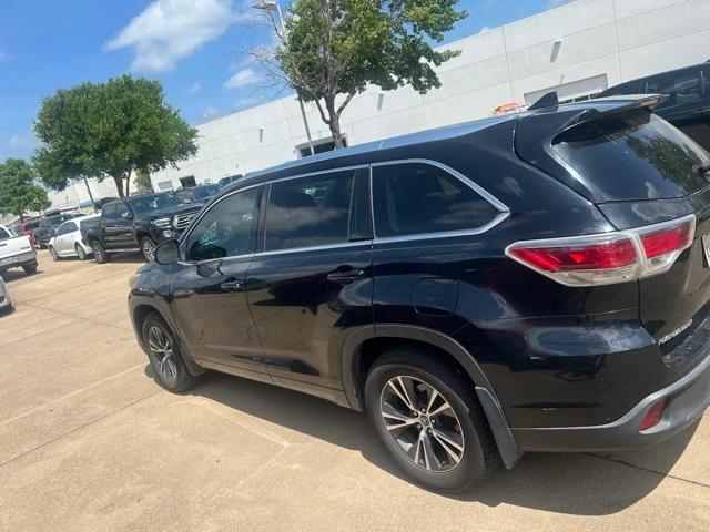 used 2016 Toyota Highlander car, priced at $15,717