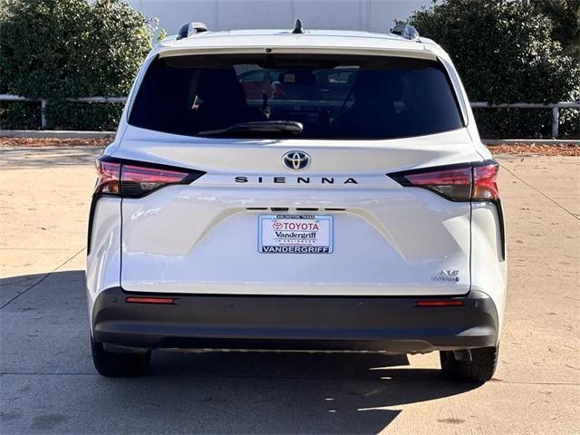 used 2021 Toyota Sienna car, priced at $37,897