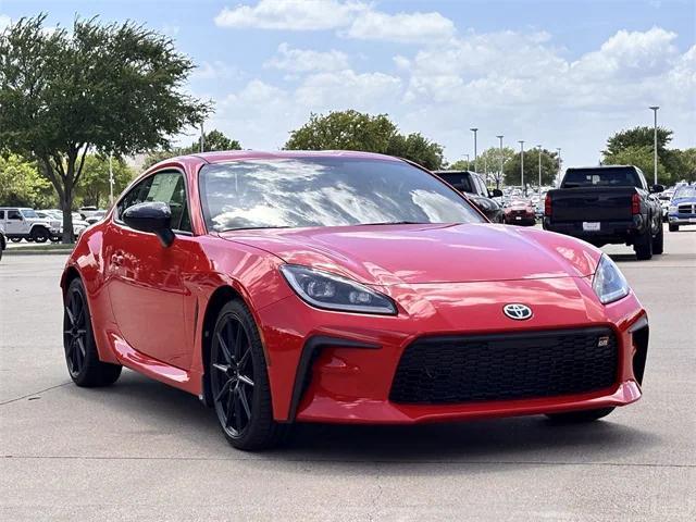 new 2025 Toyota GR86 car, priced at $36,662