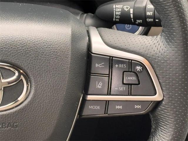 used 2022 Toyota Sienna car, priced at $43,884