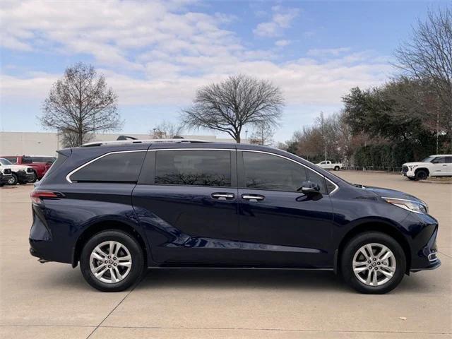 used 2022 Toyota Sienna car, priced at $43,884