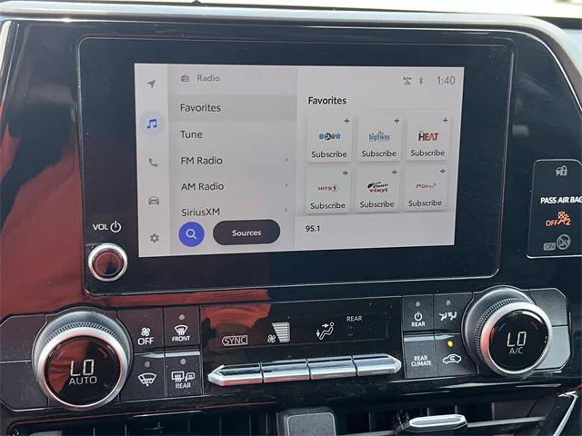 used 2024 Toyota Highlander car, priced at $29,984