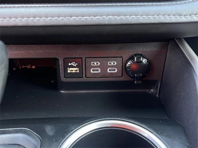 used 2024 Toyota Highlander car, priced at $29,984