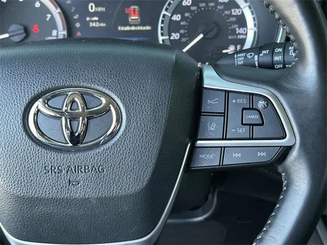 used 2023 Toyota Highlander car, priced at $38,314