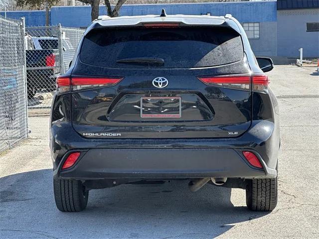 used 2023 Toyota Highlander car, priced at $38,314