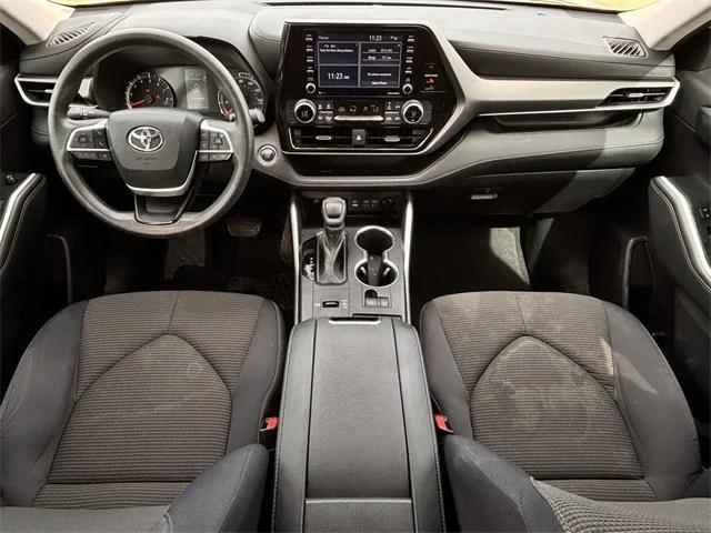 used 2022 Toyota Highlander car, priced at $29,499